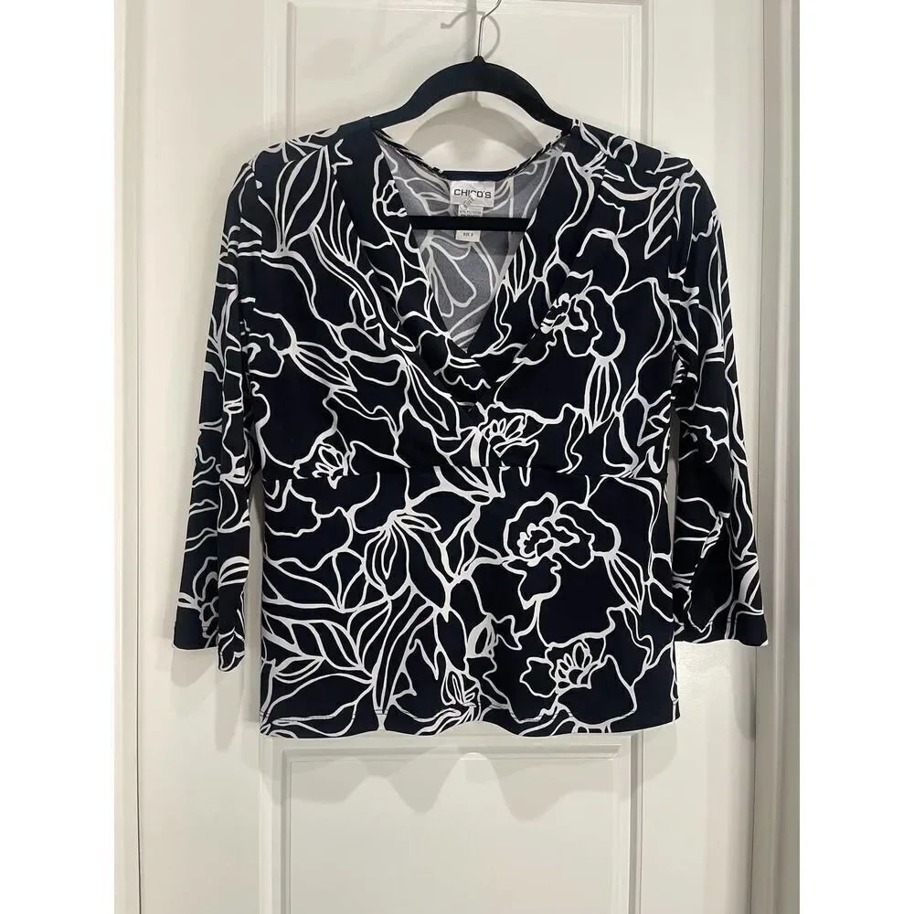 Chico’s black and white top size S